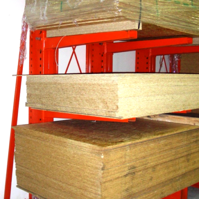 Cantilever racks for logs