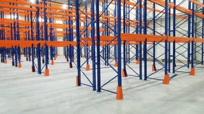 Standard pallet racks