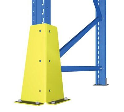 Corner bumper for a pallet rack
