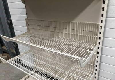 Mesh basket for shopping shelves